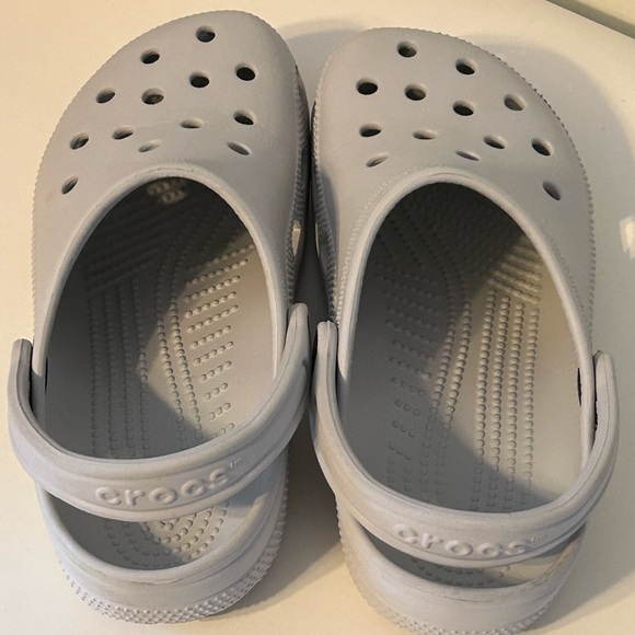 Crocs Classic Clogs Light Gray Size 8 Women’s Size 6 Men’s - Picture 4 of 7